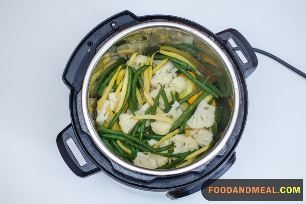 The Difference Between Pressure Cooking And Steaming