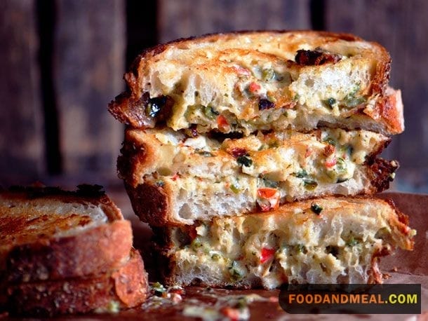  Grilled Chili Cheese Toast